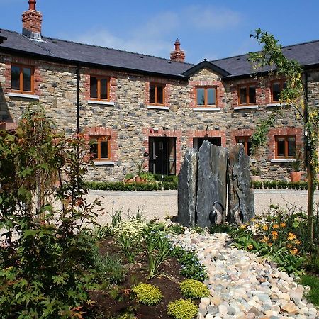 Decoy Country Cottages Navan Eksteriør billede